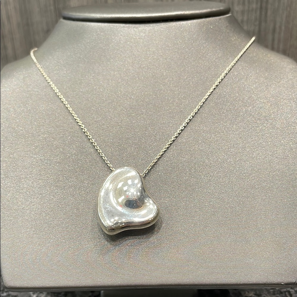 Silver Heart Pendant Necklace